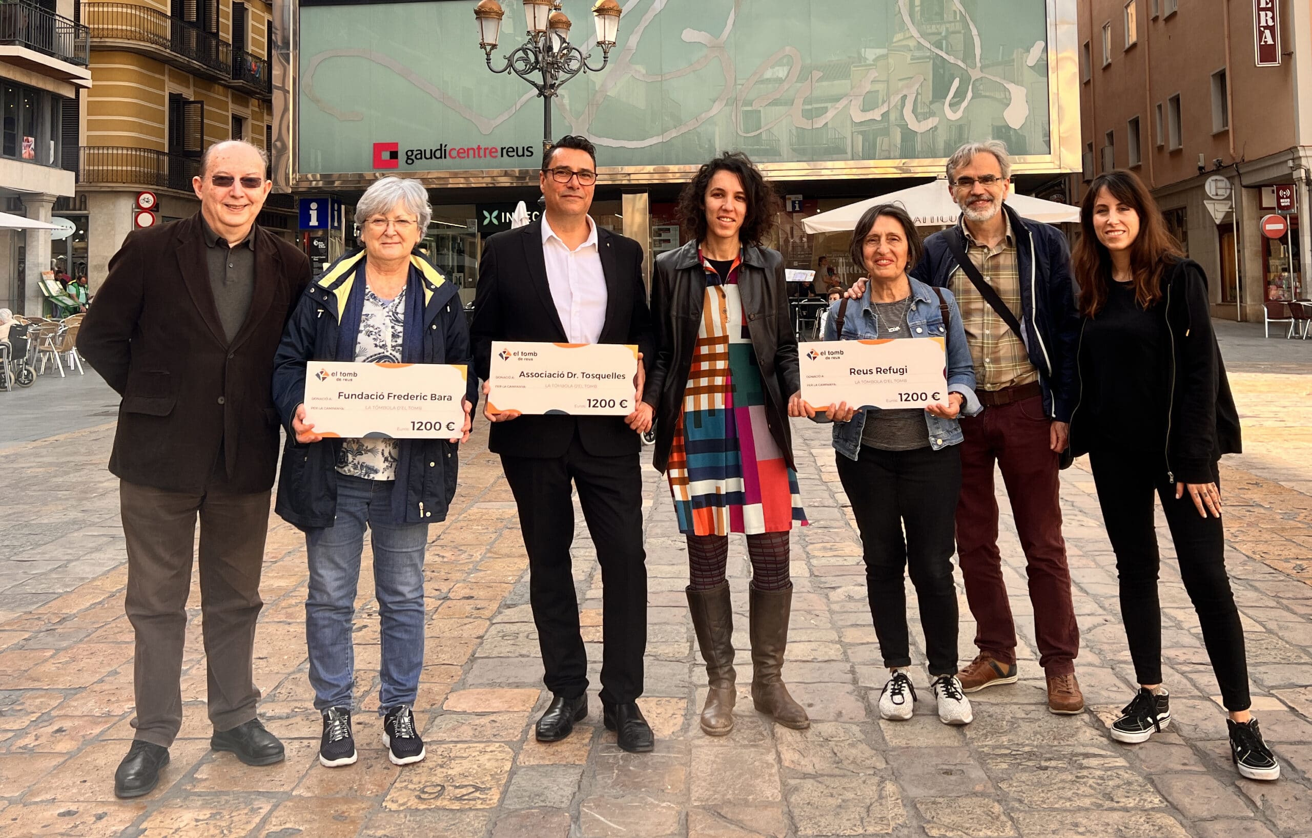 La Tómbola d’El Tomb recapta 3.600 € destinats a associacions solidàries